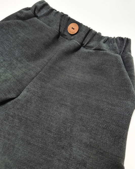 Kinder Cargo-Hose aus Sommersweat – Schwarz, bequem & stylisch