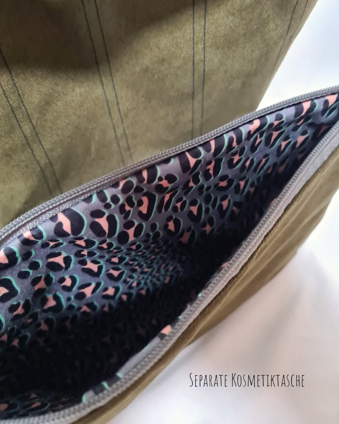 Mom-Bag „Nova“- Geräumige Canvas-Tasche für den Mama-Alltag mit Leo-Futter & Extra-Täschchen