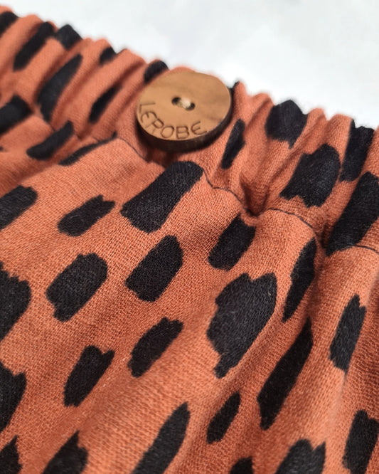 Baby Pumphose aus Bio-Musselin – „Pinselstrich Orange“