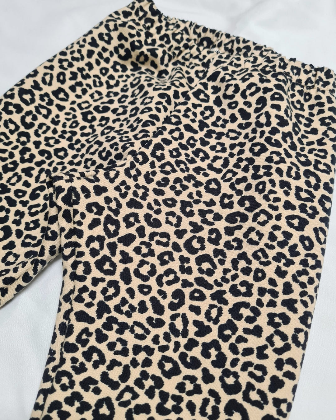 Bio-Sweat Leggins Leo – Basic & Flared Gr. 50–104