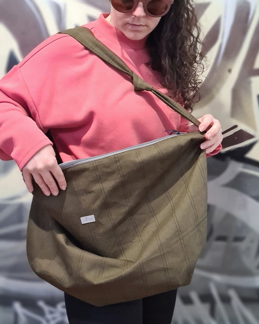 Mom-Bag „Nova“- Geräumige Canvas-Tasche für den Mama-Alltag mit Leo-Futter & Extra-Täschchen
