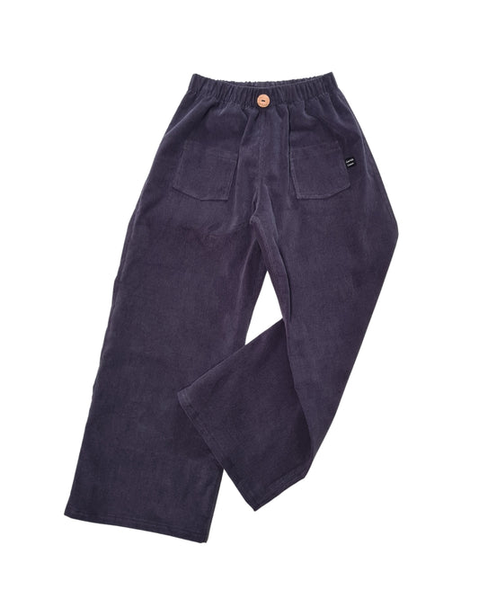 Mädchenhose aus Babycord – gerade geschnittene Cordhose in Bio-Qualität (Gr. 104–134)