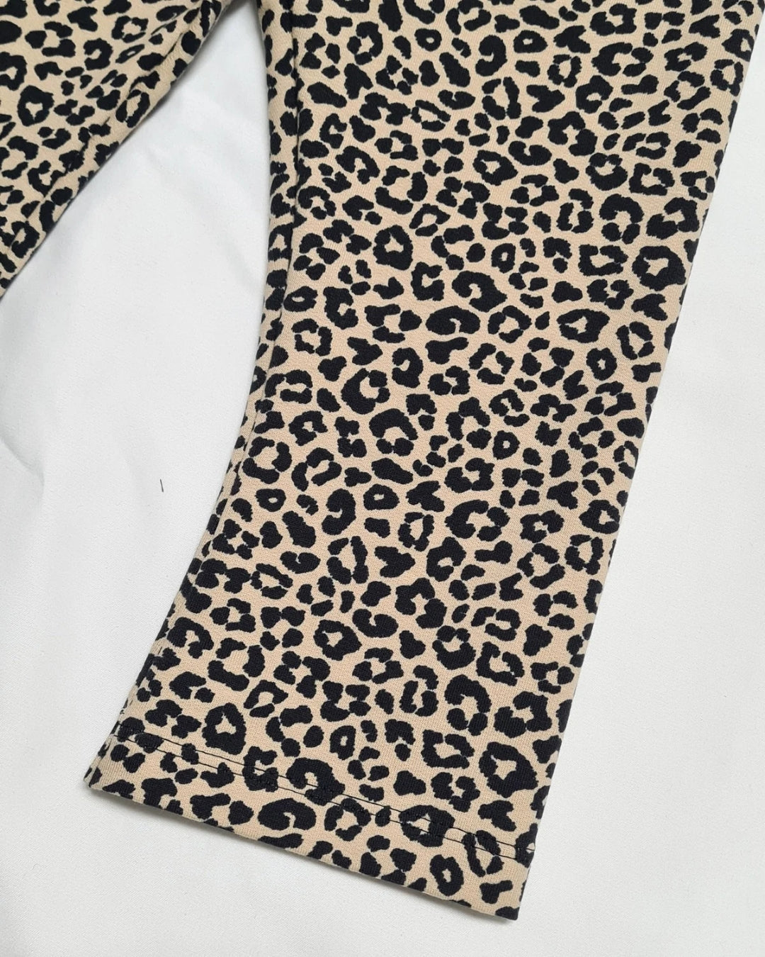 Bio-Sweat Leggins Leo – Basic & Flared Gr. 50–104